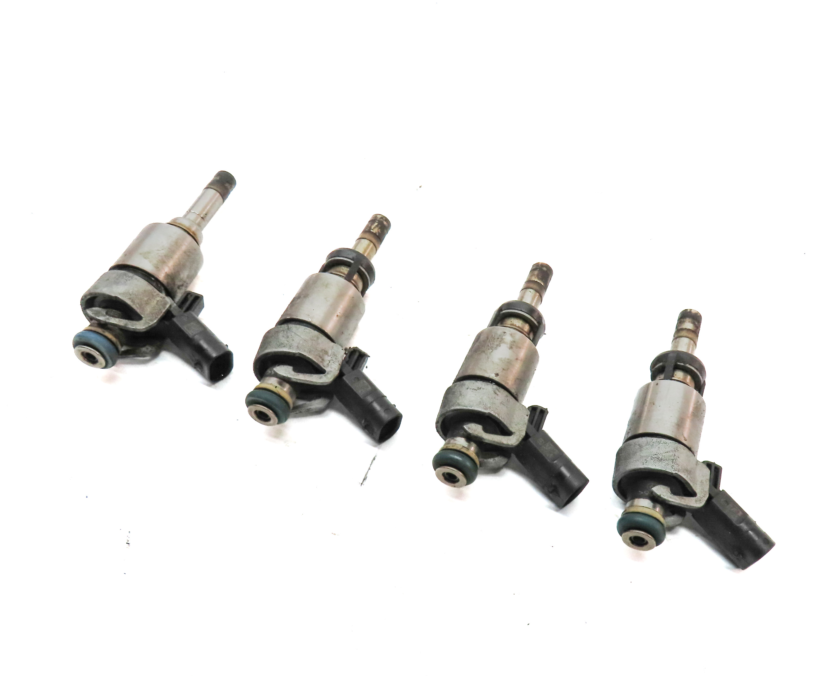 2013-2017 AUDI A4 A5 Q5 (B8 8K 8R 8T) 2.0L TURBO ENGINE FUEL INJECTOR SET — exact item pictured